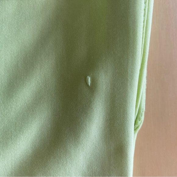 Women’s Light Lime Green Reebok athletic shorts, size medium - Picture 4 of 5